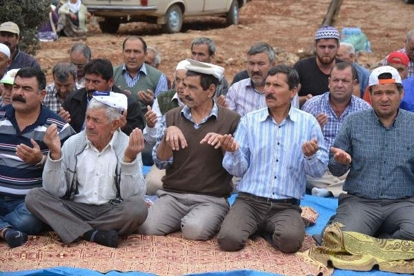Tam yağmur duasına başladığı anda...