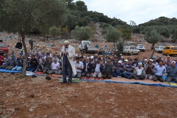 Tam yağmur duasına başladığı anda...