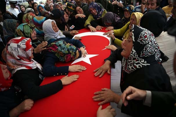 "O kadar minyondu ki kamuflaj bol geliyordu"