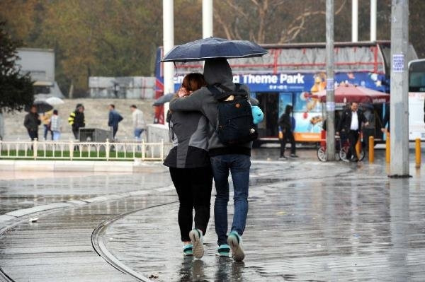 İstanbul'da yağmur trafiği