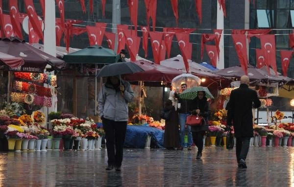 İstanbul'da yağmur trafiği