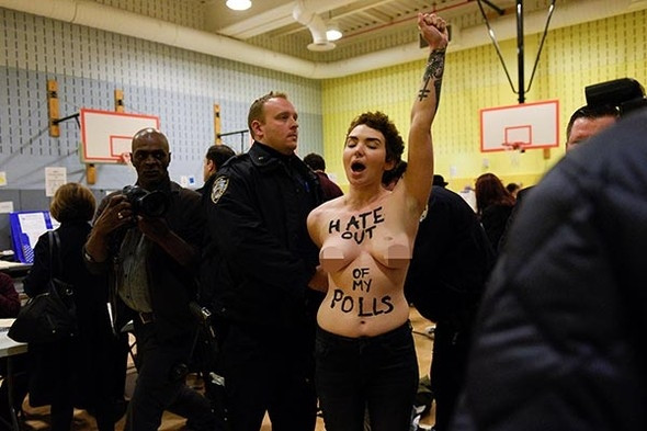 Donald Trump'a FEMEN'den protesto