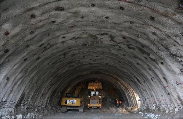 Ovit Dağı tünelinde ışık görünüyor !