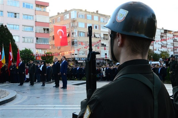 Saat 9'u 5 geçe hayat durdu
