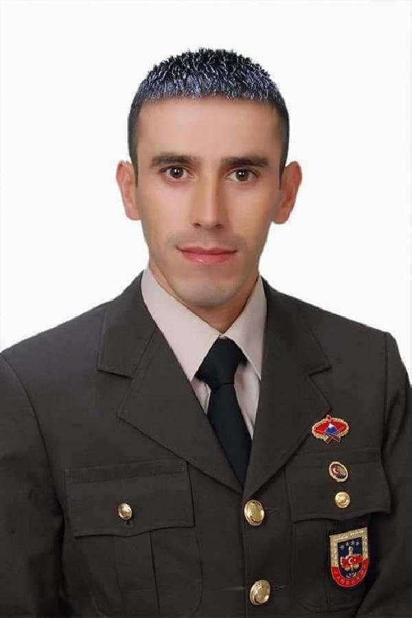 Şehidin ailesine 3 katlı ev yapıldı