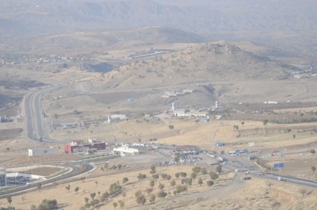 Yıkık kente dönüş başladı