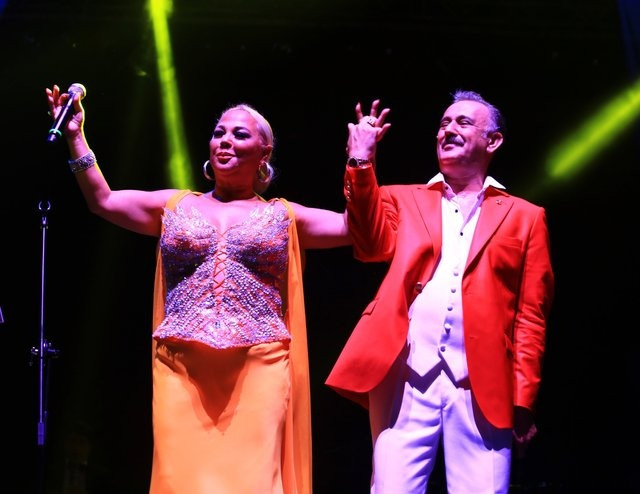 Safiye Soyman ve Faik Öztürk ayrıldı