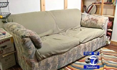 Eskiciden aldıkları koltuktan servet çıktı
