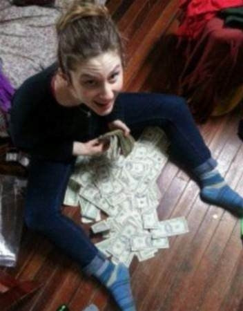Eskiciden aldıkları koltuktan servet çıktı