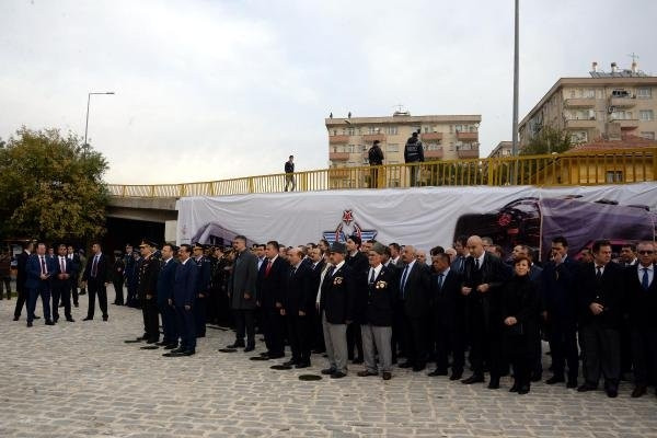 Atatürk'ün Diyarbakır'a gelişi törenle kutlandı