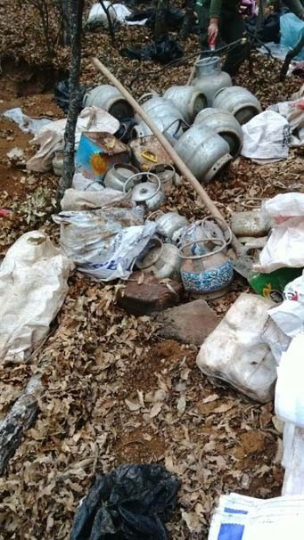 11 odalı sığınaktan cephane çıktı