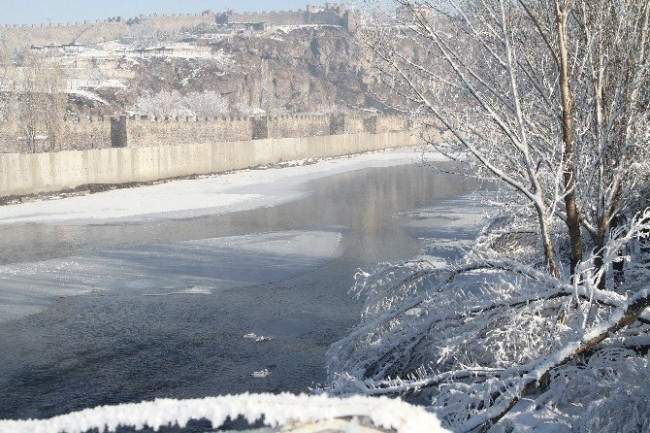 Ardahan buz tuttu !
