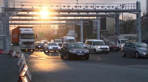 Mahmutbey'de serbest geçiş sistemi trafiği rahatlattı