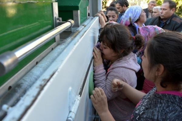 Katliamdan kurtulan kızın feryadı yürekleri yaktı