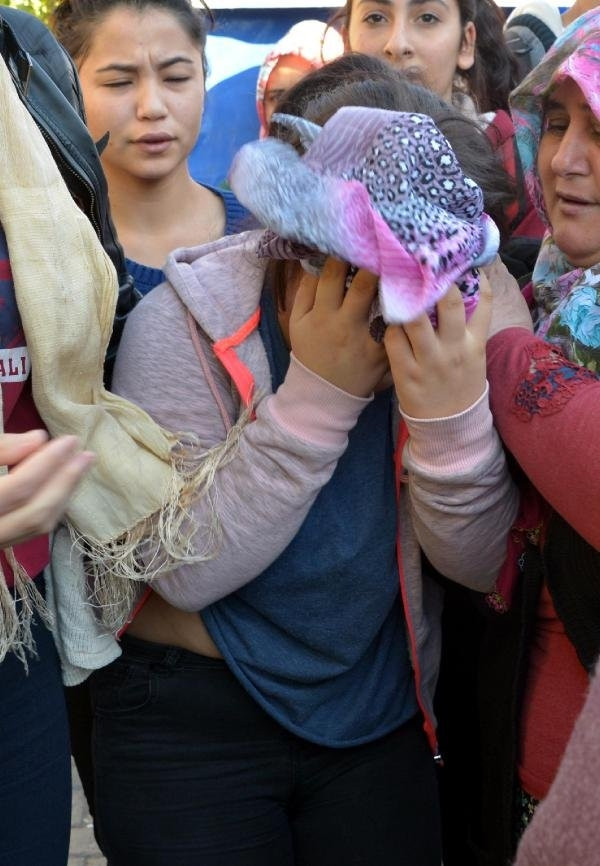 Katliamdan kurtulan kızın feryadı yürekleri yaktı
