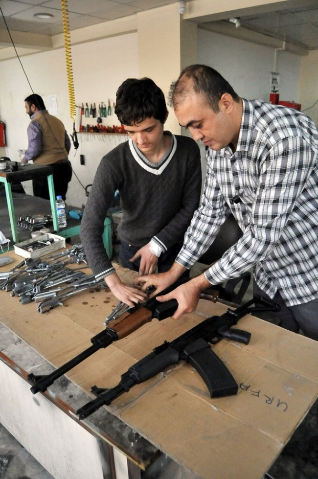 Türkiye'de artık ''kalaşnikof'' yapılıyor