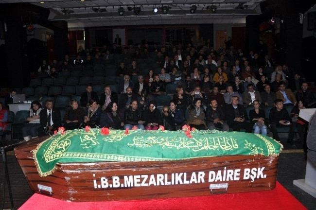 Hayatını kaybeden sanatçıya acı veda