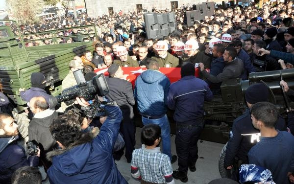 Erzurum şehidini böyle uğurladı