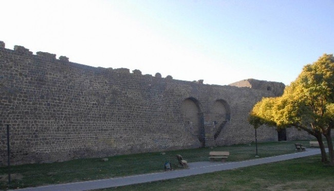 Diyarbakır Surları Çin Seddi'ni geride bıraktı