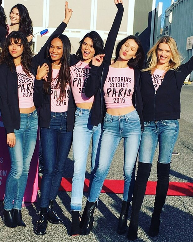 Victoria's Secret melekleri büyük şova böyle hazırlanıyor