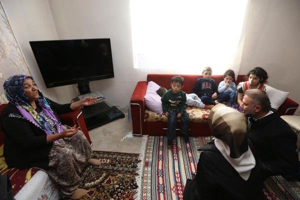 Vicdansız anne 10 çocuğunu bırakıp kaçtı