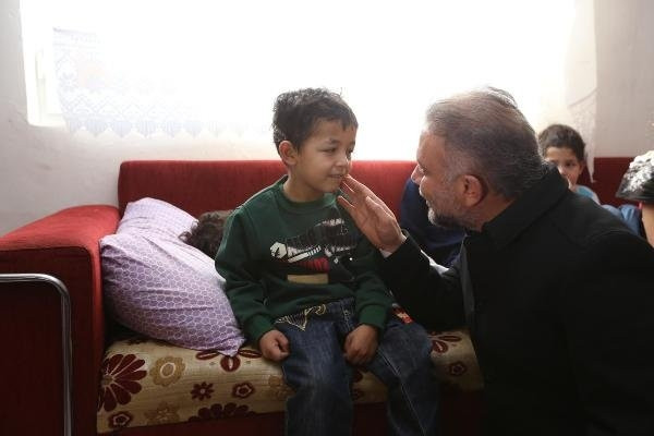 Vicdansız anne 10 çocuğunu bırakıp kaçtı