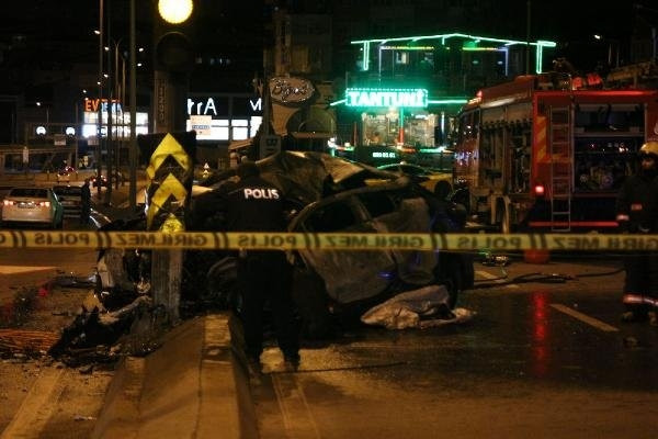 Avcılar'da korkunç kaza: 2 ölü