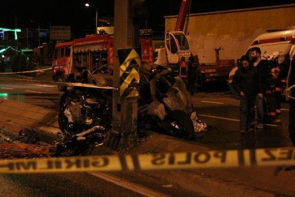 Avcılar'da korkunç kaza: 2 ölü
