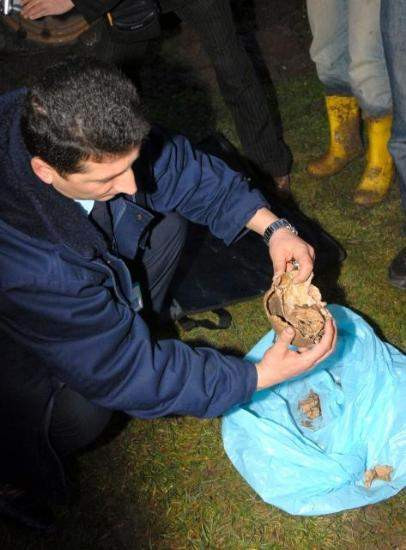 Kazıdan insan kemikleri çıktı
