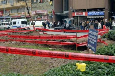 Kazıdan insan kemikleri çıktı