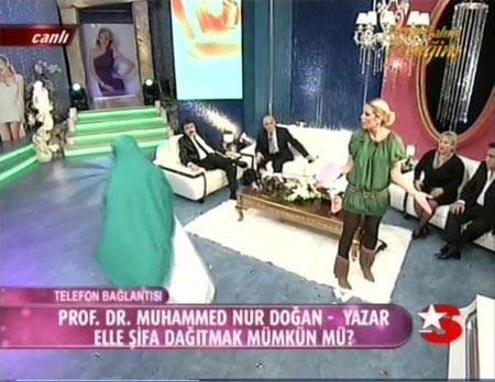 Canlı yayında tokat !