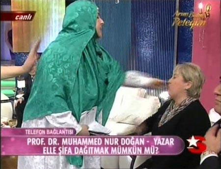 Canlı yayında tokat !