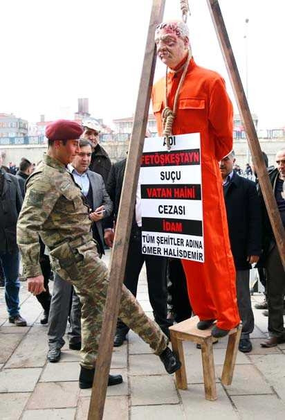 Ömer Halisdemir davasında yargılanan sanıklara ip atıldı
