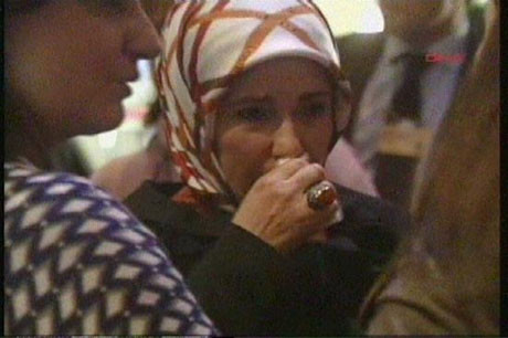 Emine Erdoğan gözyaşlarını tutamadı
