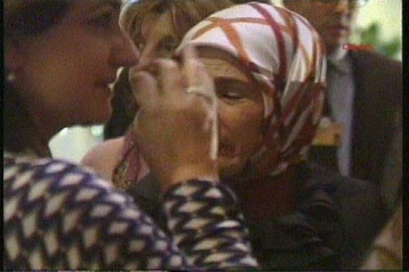 Emine Erdoğan gözyaşlarını tutamadı