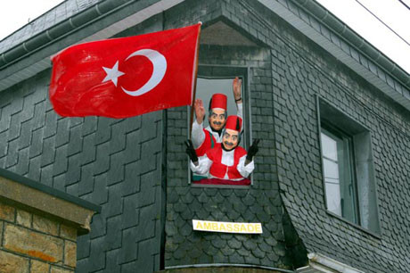 Türk köyünde karnaval