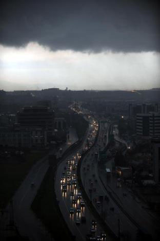 İstanbul gece gibi oldu !