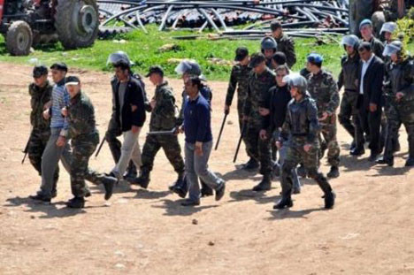 İntikam için köyü yaktılar!