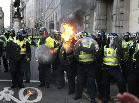 G20yi protesto gösterilerinde 1 ölü