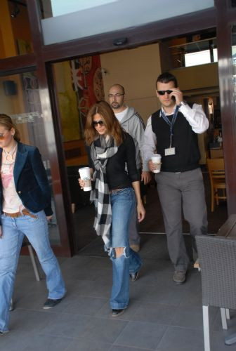 Eva Mendes Beyazı reddetti