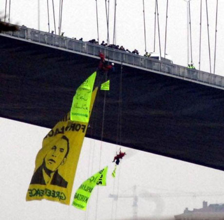 Obamaya posterli eylem !