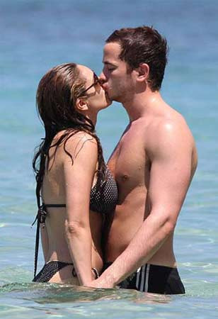 Kelly Brook Karayiplerde !