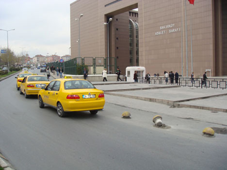 Kanunlar değil, kazıklar tedbir alacak
