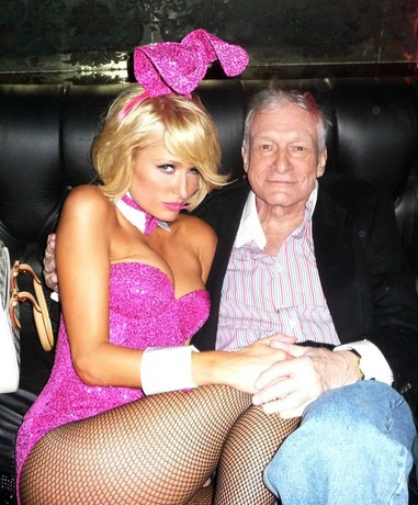 Paris Hilton tavşan kız oldu