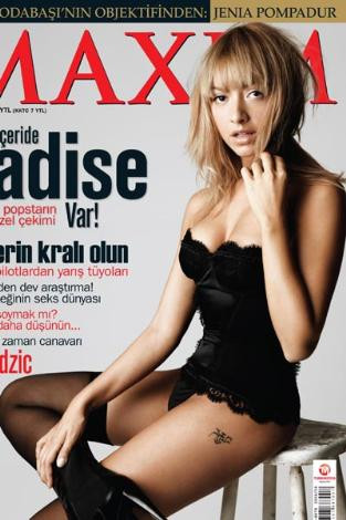 Hadise Moskovayı sallayacak