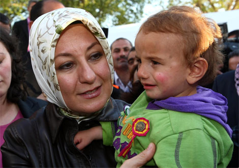 Hayrünnisa Gül Mardini ziyaret etti
