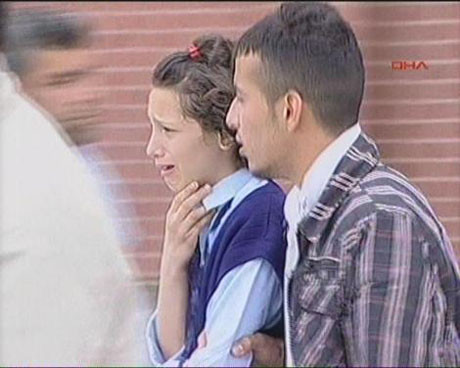 Yıkım ekiplerine direndiler