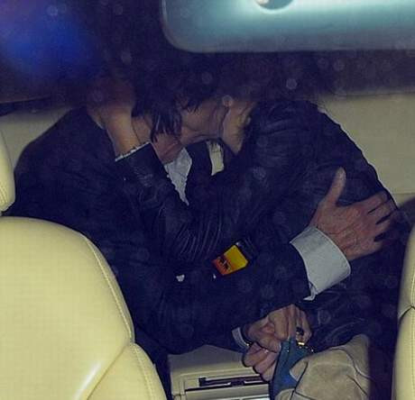 Ronnie Wood ve rus sevgilisi