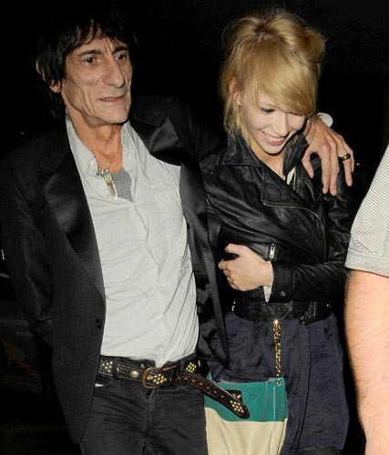 Ronnie Wood ve rus sevgilisi