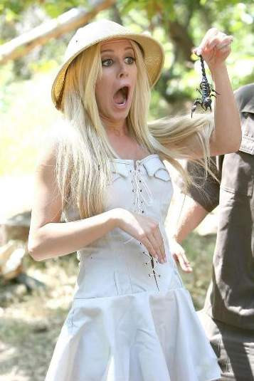 Heidi Montag ormanda
